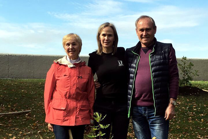 Ольга Жуйкова с родителями