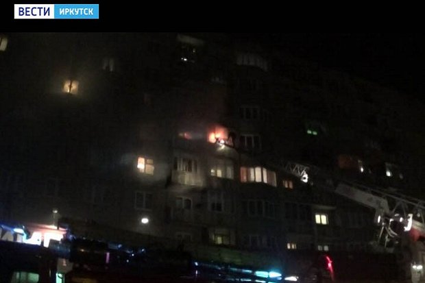 Пожар после взрыва самогонного аппарата в Ангарске. Кадр "Вести-Иркутск" Пожар после взрыва самогонного аппарата в Ангарске. Кадр "Вести-Иркутск"