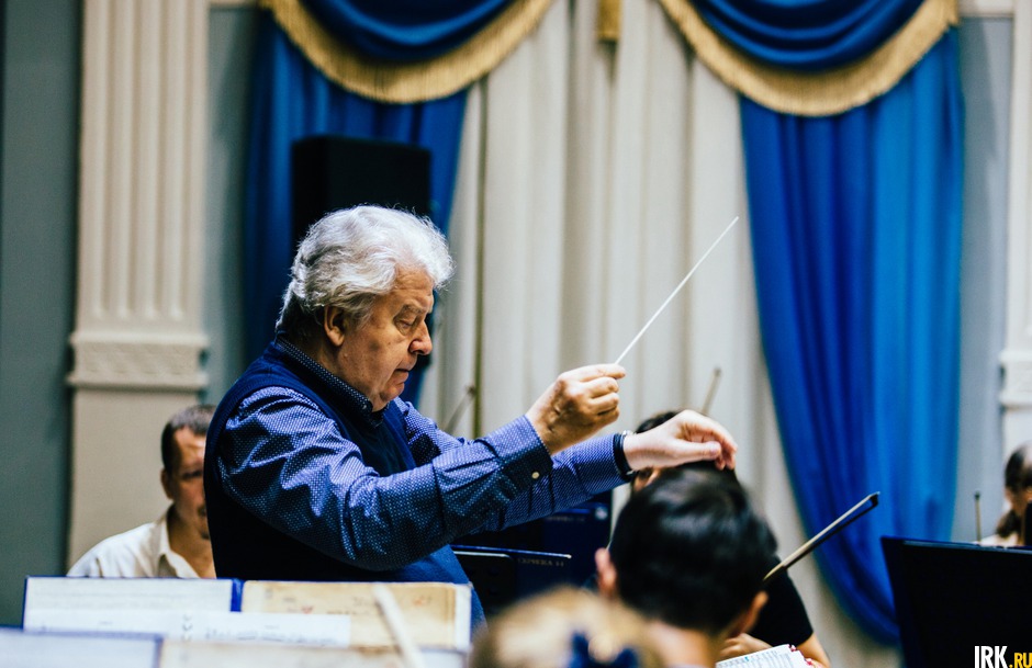 Илмар Лапиньш, главный дирижёр и художественный руководитель Губернаторского симфонического оркестра, Заслуженный деятель искусств России.