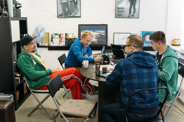 На съёмках фильма «Про рок». Фото предоставлено Евгением Григорьевым