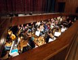 Опера идёт в сопровождении оркестра Иркутского музыкального театра.