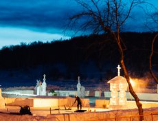 Строительство иордани идет до самого утра. Последние штрихи.