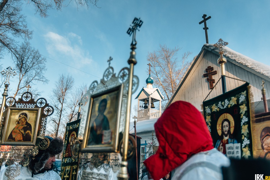 Построение на крестный ход.