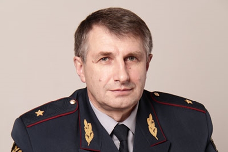 3-х генералов ФСИН отправили в отставку на фоне скандала с рациями 3-х генералов ФСИН отправили в отставку на фоне скандала с рациями