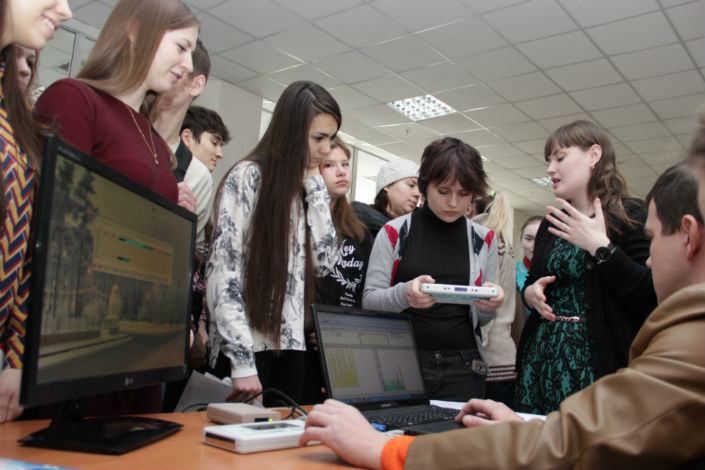 Нас Дне открытых дверей абитуриенты могут пройти психологическое тестирование