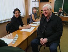 Следующим пришел Сергей Брилка, спикер Заксобрания Иркутской области.
