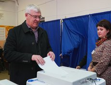 «Делать выбор по важнейшему государственному вопросу – конституционное право каждого гражданина. И сегодня я им воспользовался», - подчеркнул Сергей Фатеевич.
