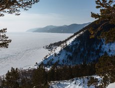 Вид с тропы на подъеме.
