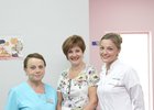 Ирина Ежова с сотрудниками перинатального центра. Фото Валентина Карпова