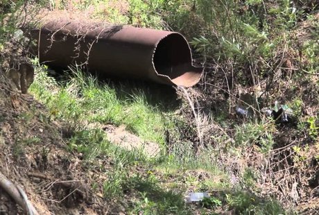 В Слюдянке коммунальщики сливали сточные воды в Байкал В Слюдянке коммунальщики сливали сточные воды в Байкал