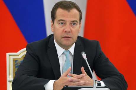 Государственная дума РФ утвердила Медведева на посту премьера