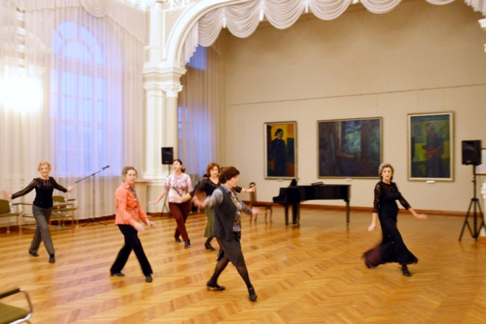 Танцевальный мастер-класс в Художественном музее. Фото предоставлено пресс-службой музея