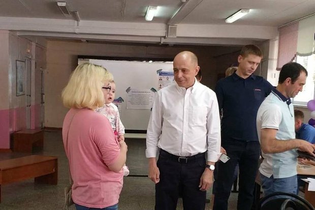 Сергей Сокол на участке праймериз. Фото со страницы Сокола в Facebook Сергей Сокол на участке праймериз. Фото со страницы Сокола в Facebook