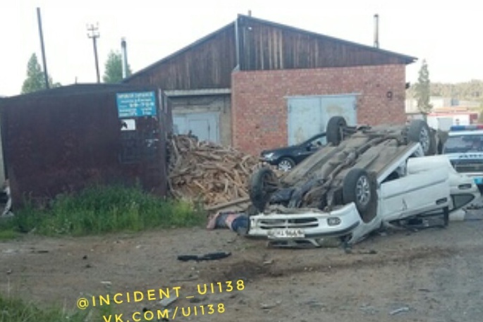 На месте аварии. Фото группы «Инцидент Усть-Илимск»