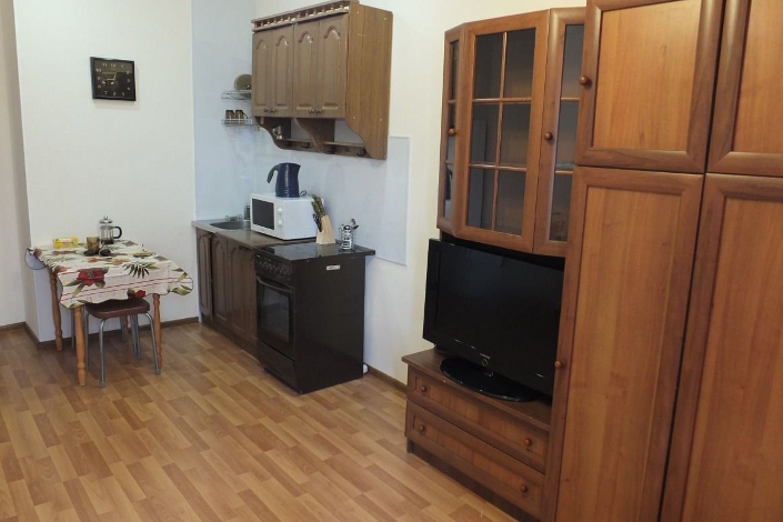 Студия в микрорайоне Радужном, 74