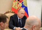 Владимир Путин на совещании с членами правительства. Фото с сайта kremlin.ru