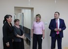 Леонид Фролов с учителями. Фото предоставлено мэрией Иркутского района