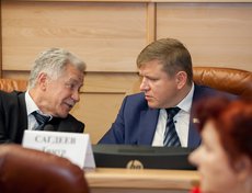 Антон Романов, КПРФ, и Тимур Сагдеев, «Единая Россия».
