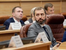 Александр Ведерников, «Единая Россия», избран вице-спикером.