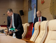 Спикером Заксобрания избран Сергей Сокол.
