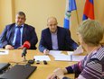 Сергей Сокол провел прием граждан по личным вопросам в рамках своей рабочей поездки в Саянск