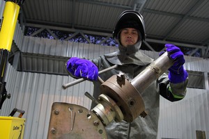 Электрогазосварщик Максим Митрофанов