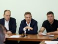 Заместитель председателя думы Виталий Матвийчук, депутаты Алексей Савельев и Григорий Резников