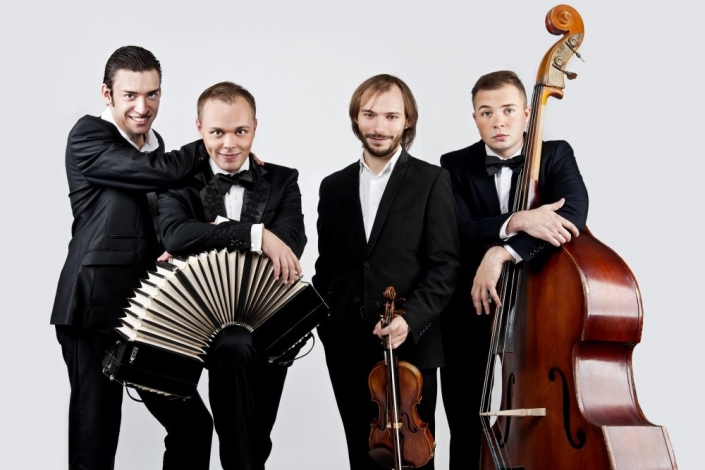 Solo Tango orquesta. Фото предсотавлено Иркутской областной филармонией Solo Tango orquesta. Фото предсотавлено Иркутской областной филармонией