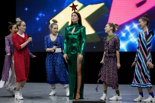 На игре. Фото Виктории Фроловой, с сайта kvn.ru