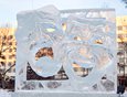 Ледяная скульптура, посвященная предстоящему Году театра.
