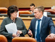 Вице-спикер Заксобрания Ольга Носенко и мэр Иркутска Дмитрий Бердников