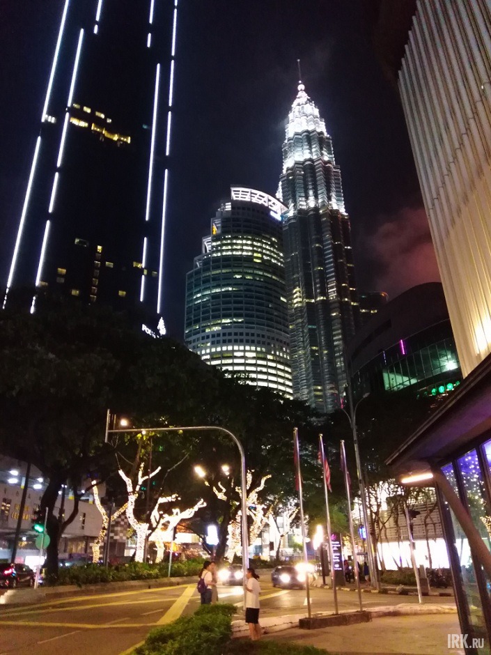 Башни Петронас в Куала-Лумпур