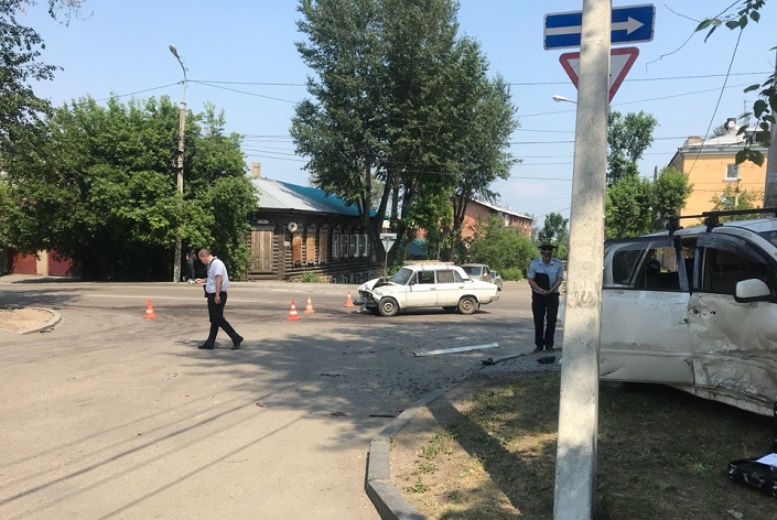 Перестрелка на «Чайке». Фото - IRK.ru Перестрелка на «Чайке». Фото - IRK.ru