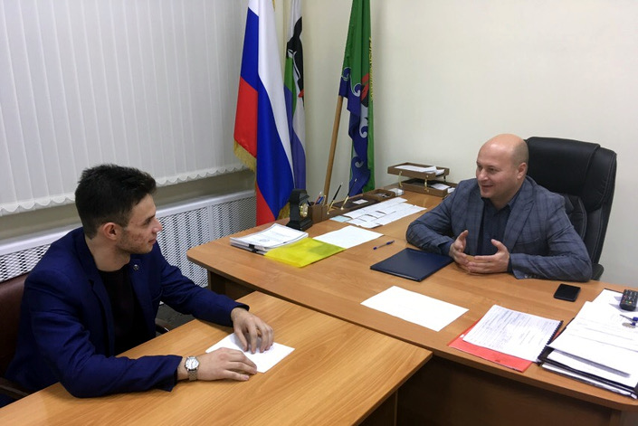 Иван на встрече с главой администрации Ушаковского муниципального образования