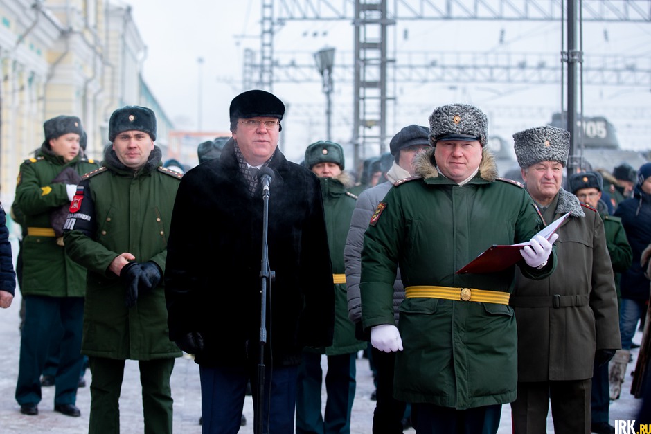 У микрофона Александр Парщиков, заместитель начальника дороги по взаимодействию с органами власти.