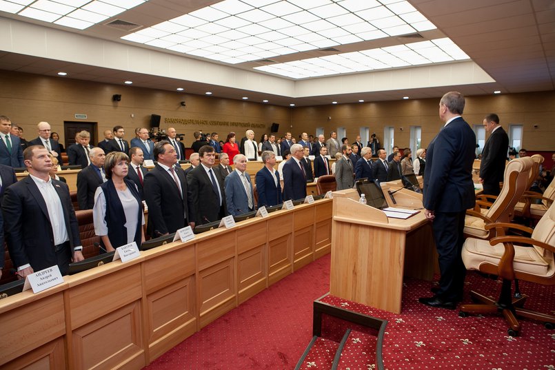 Депутаты третьго собрания Законодательного собрания. Автор фото - Анастасия Влади