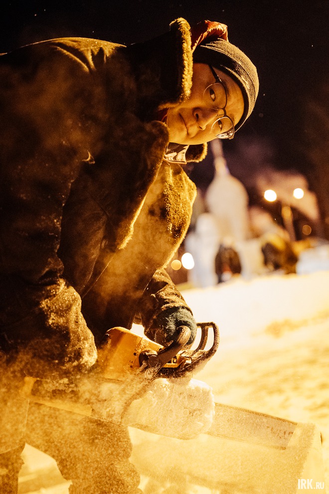 Дмитрий, архитектор. Живет в Москве, прилетел специально для строительства иордани.