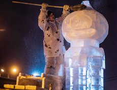 Светлана, работает в транспортной компании. Помогает строить иордани с 2013 года.