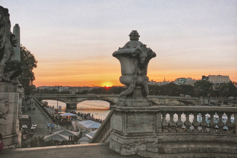 Вечерний Париж