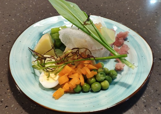 Оливье с черемшой