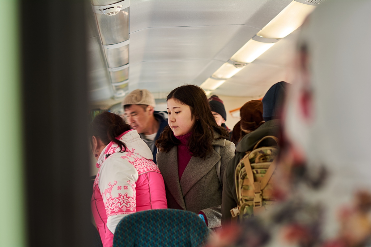 Пассажиры экскурсионного поезда