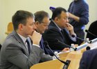 На заседании комитета, Артем Лобков, Александр Гаськов. Фото пресс-службы Законодательного собрания