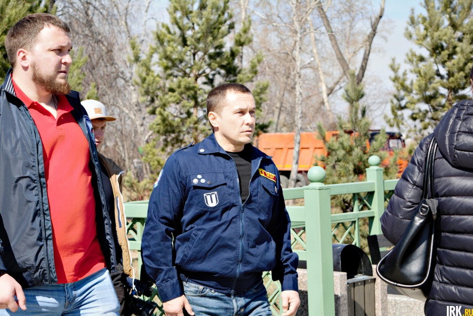 На субботнике в историко-мемориальном комплексе «Иерусалимская гора» побывал мэр Иркутска Дмитрий Бердников.