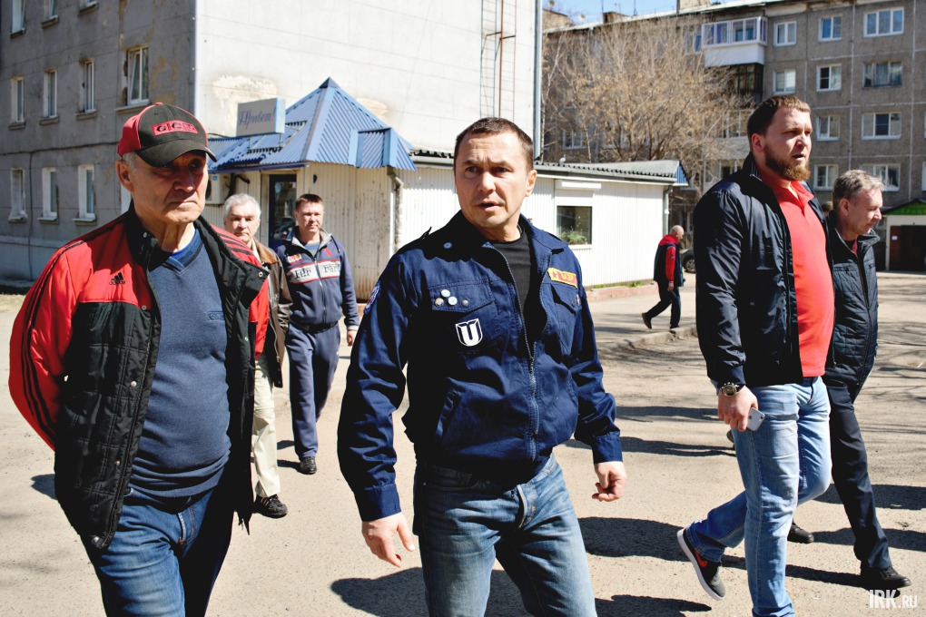 Мэр также посетил субботник в городке ИВВАИУ.