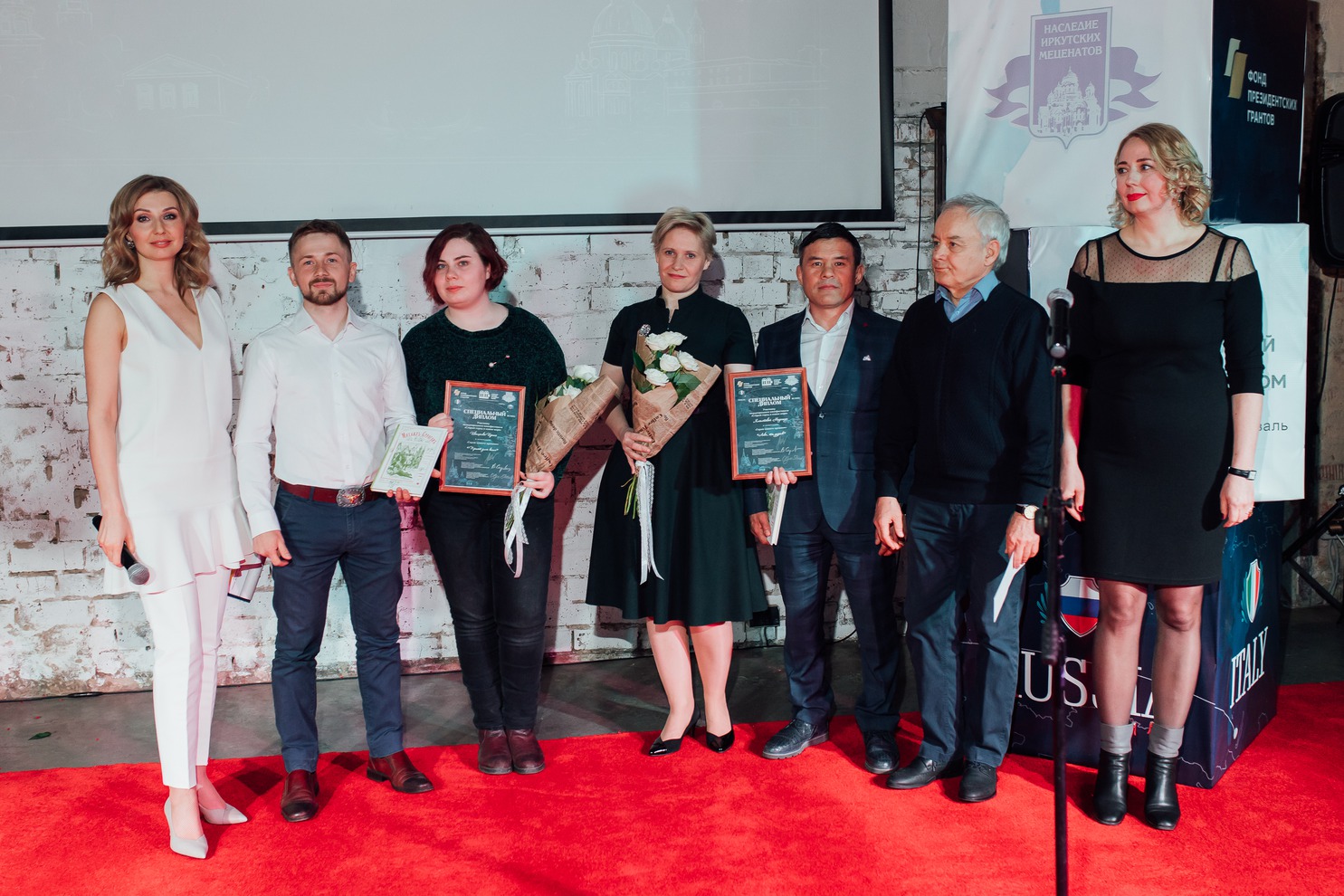 Марина Кондрашова, Евгений Гинтов, Ирина Иващенко, Надежда Хлыстова, Лев Бардамов, Виктор Тихонов, Елена Утробина