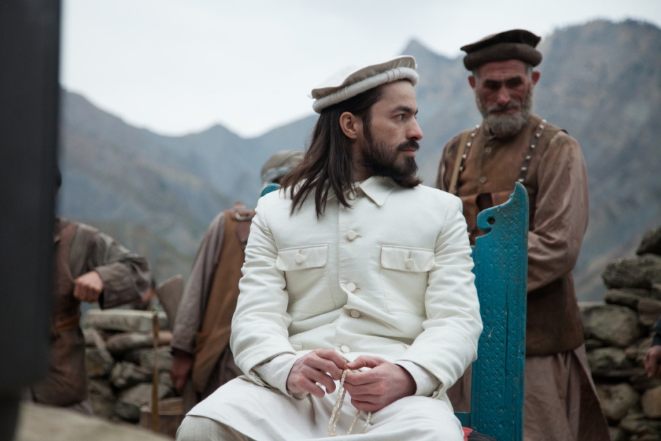 На съёмках фильма «Братство». Фото с сайта www.kinopoisk.ru На съёмках фильма «Братство». Фото с сайта www.kinopoisk.ru