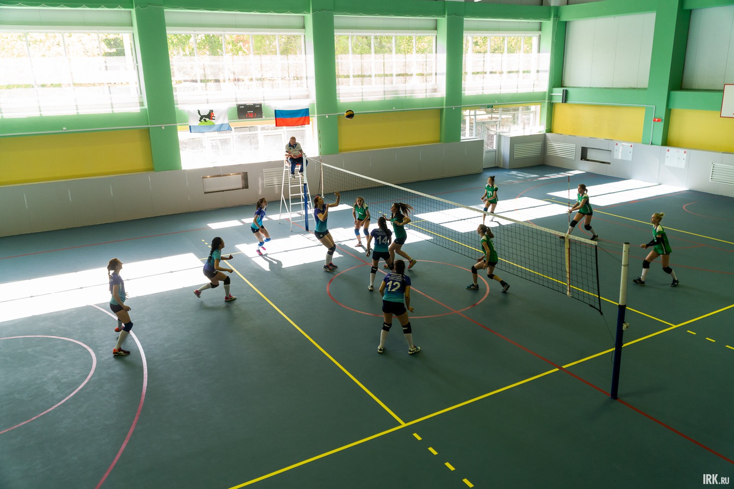 В рамках открытия в комплексе прошёл городской турнир по волейболу среди студенческих команд.