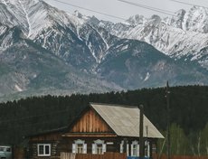Наше восхождение на пик Улябор началось с поселка Хурай-Хобок недалеко от Аршана.