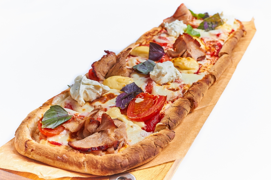 Длинная пицца