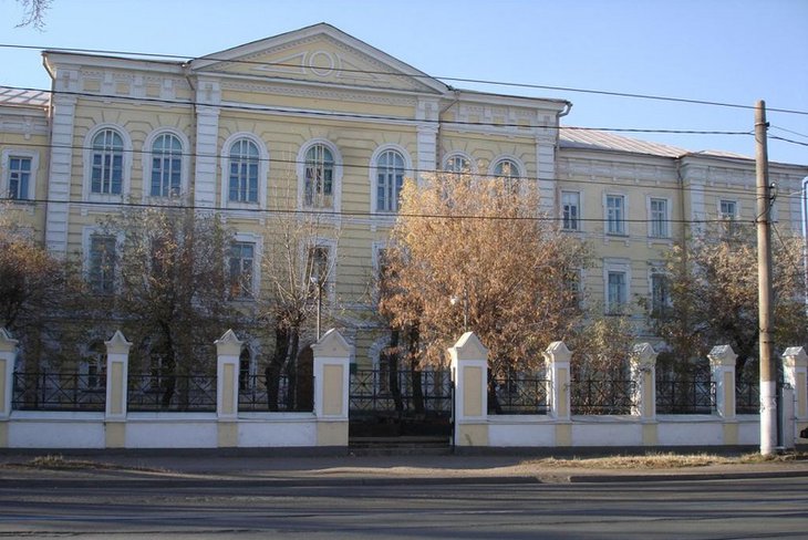 Здание бывшего сиропитательного дома Елизаветы Медведниковой. Фото с сайта nature.baikal.ru